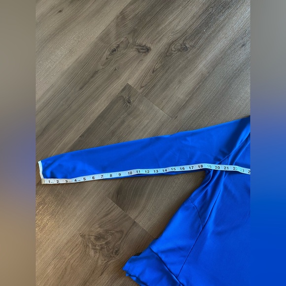 NWT Sun50 Ribbed Rash Guard UPF50+ Skin Cancer Foundation Recommended - Picture 10 of 12